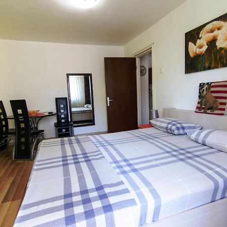 Premium Family Apartment, Floreasca Area Bucarest Esterno foto